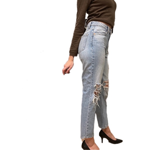 Zara Ripped Jean - Picture 3 of 5